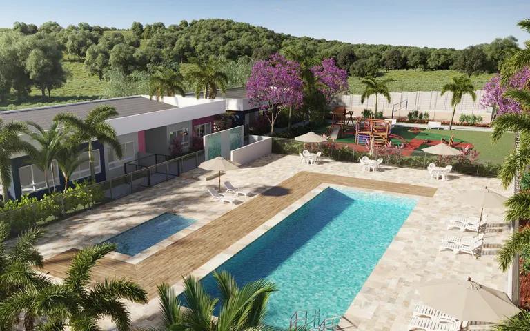Piscina adulto e piscina infantil com deck e espreguiçadeiras